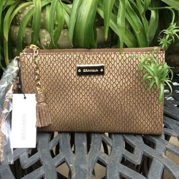 Brahmin Women’s Leather Wristlet  SZ 5"X 9"NWT - Picture 1 of 7